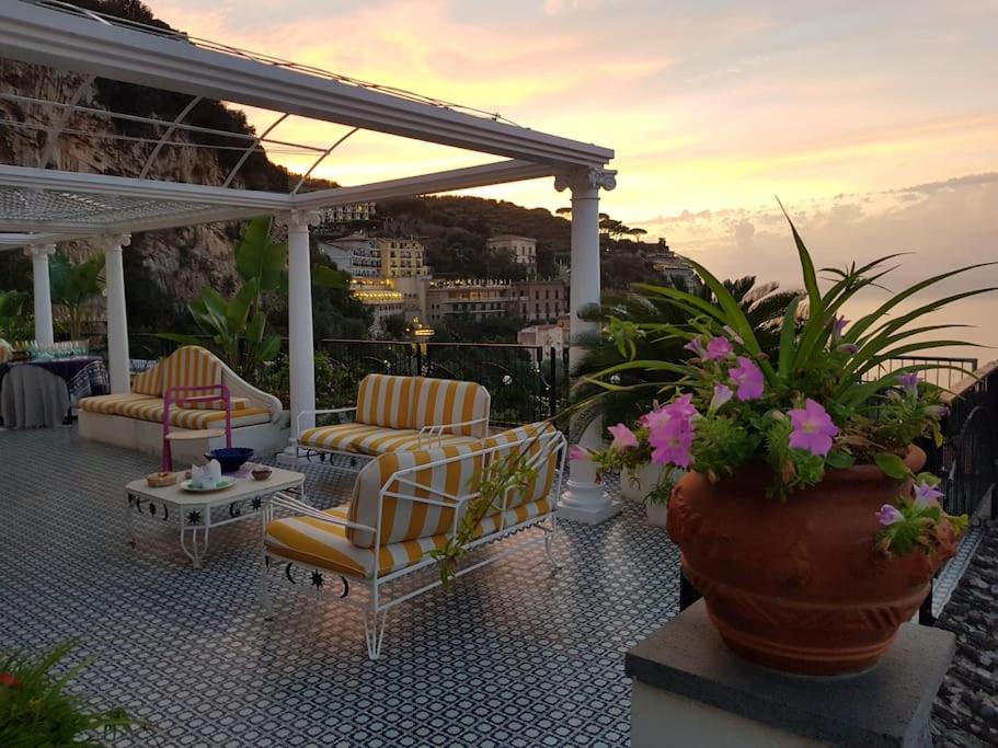 La Casa Di Giorgina Apartment Sorrento Ngoại thất bức ảnh