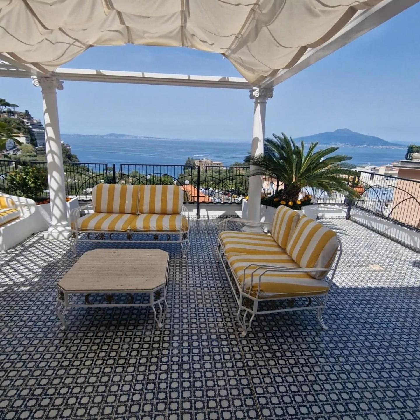 La Casa Di Giorgina Apartment Sorrento Ngoại thất bức ảnh